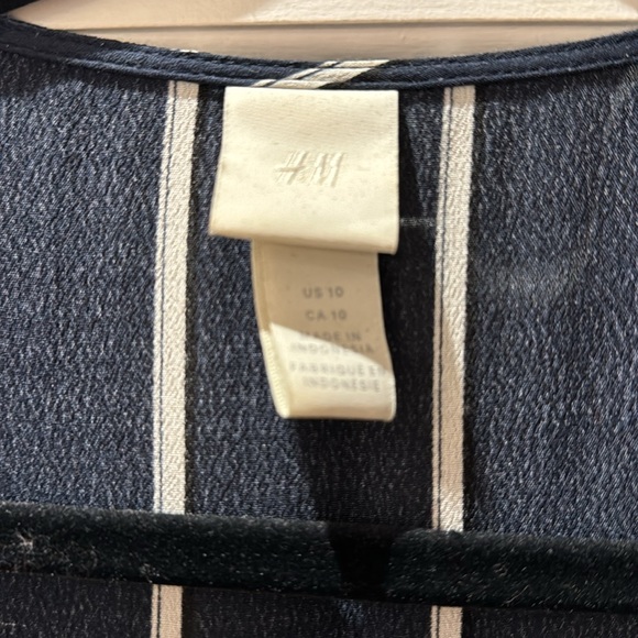 H & M striped wrap dress - Picture 4 of 5